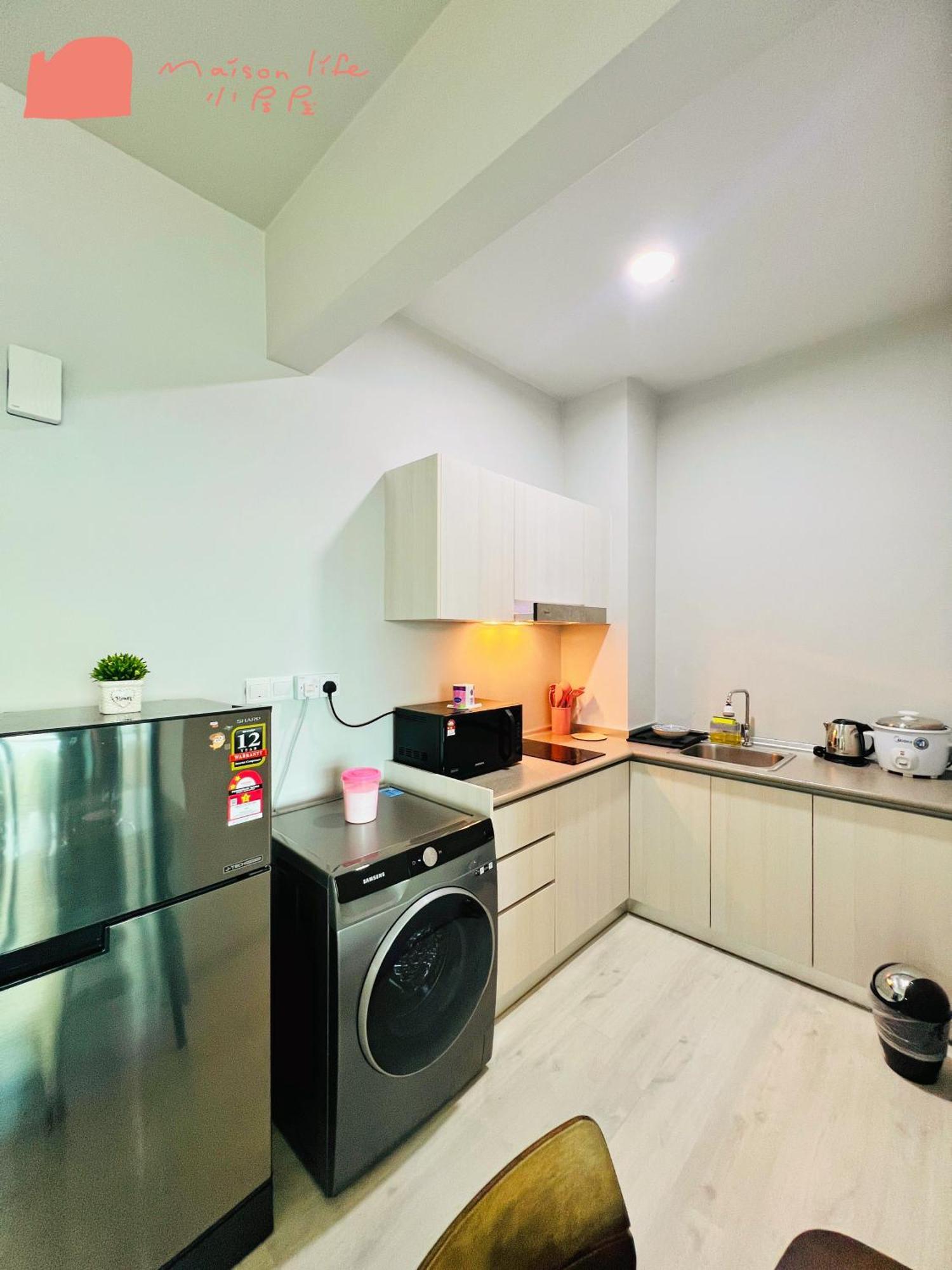 Maison Life 小居屋 Jesselton Quay Citypads Kota Kinabalu Exteriör bild
