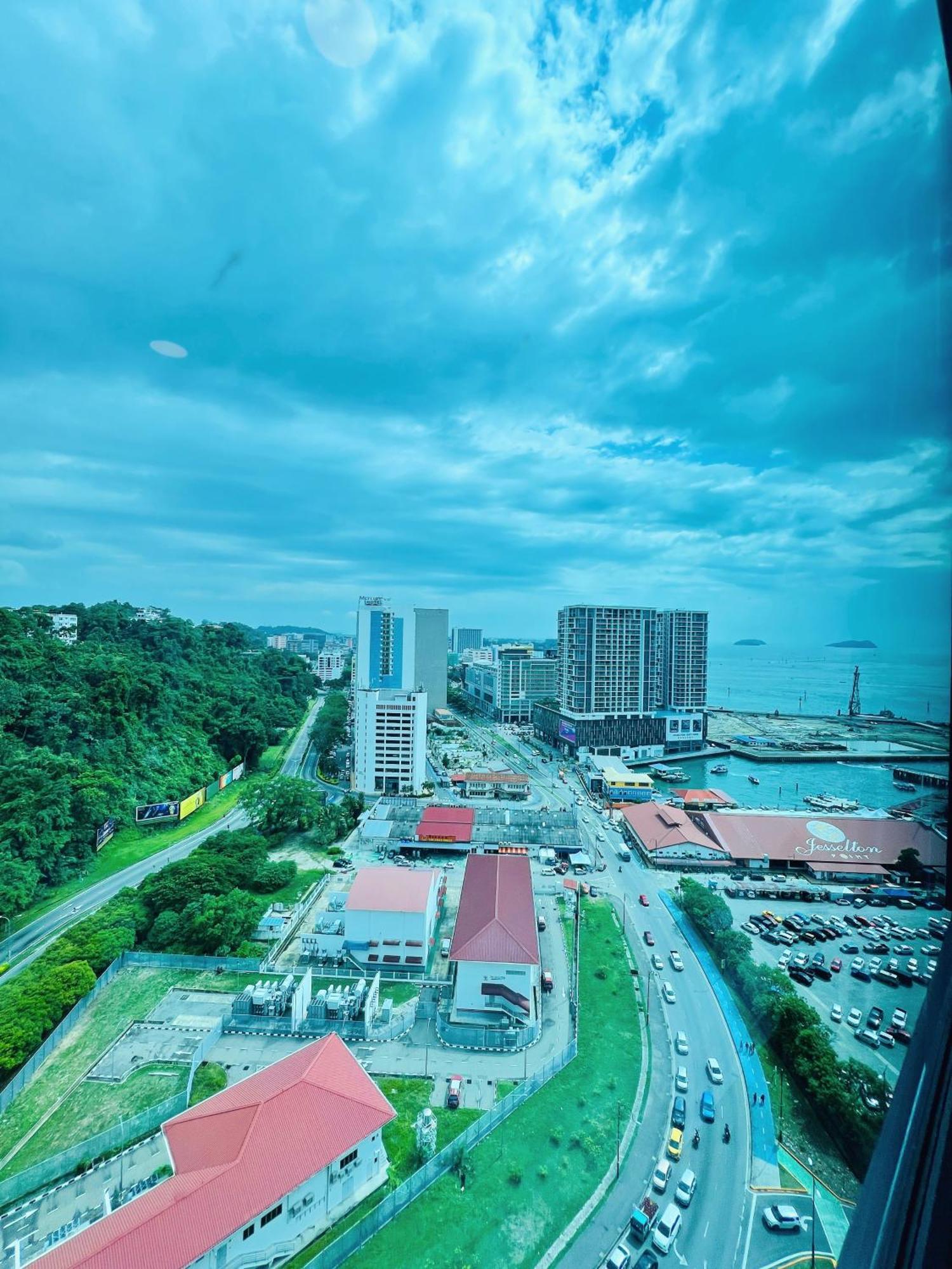 Maison Life 小居屋 Jesselton Quay Citypads Kota Kinabalu Exteriör bild