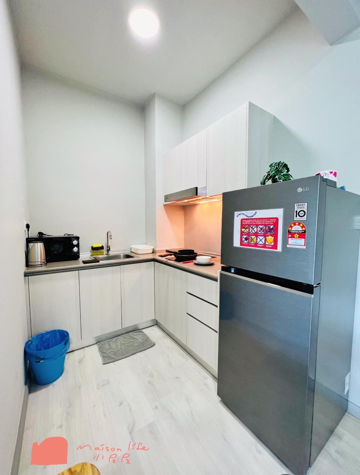 Maison Life 小居屋 Jesselton Quay Citypads Kota Kinabalu Exteriör bild