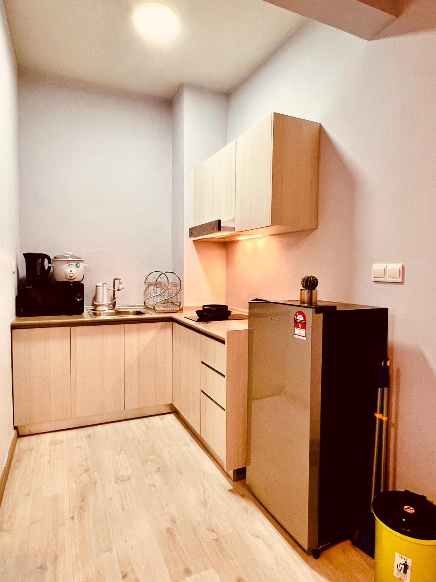 Maison Life 小居屋 Jesselton Quay Citypads Kota Kinabalu Exteriör bild