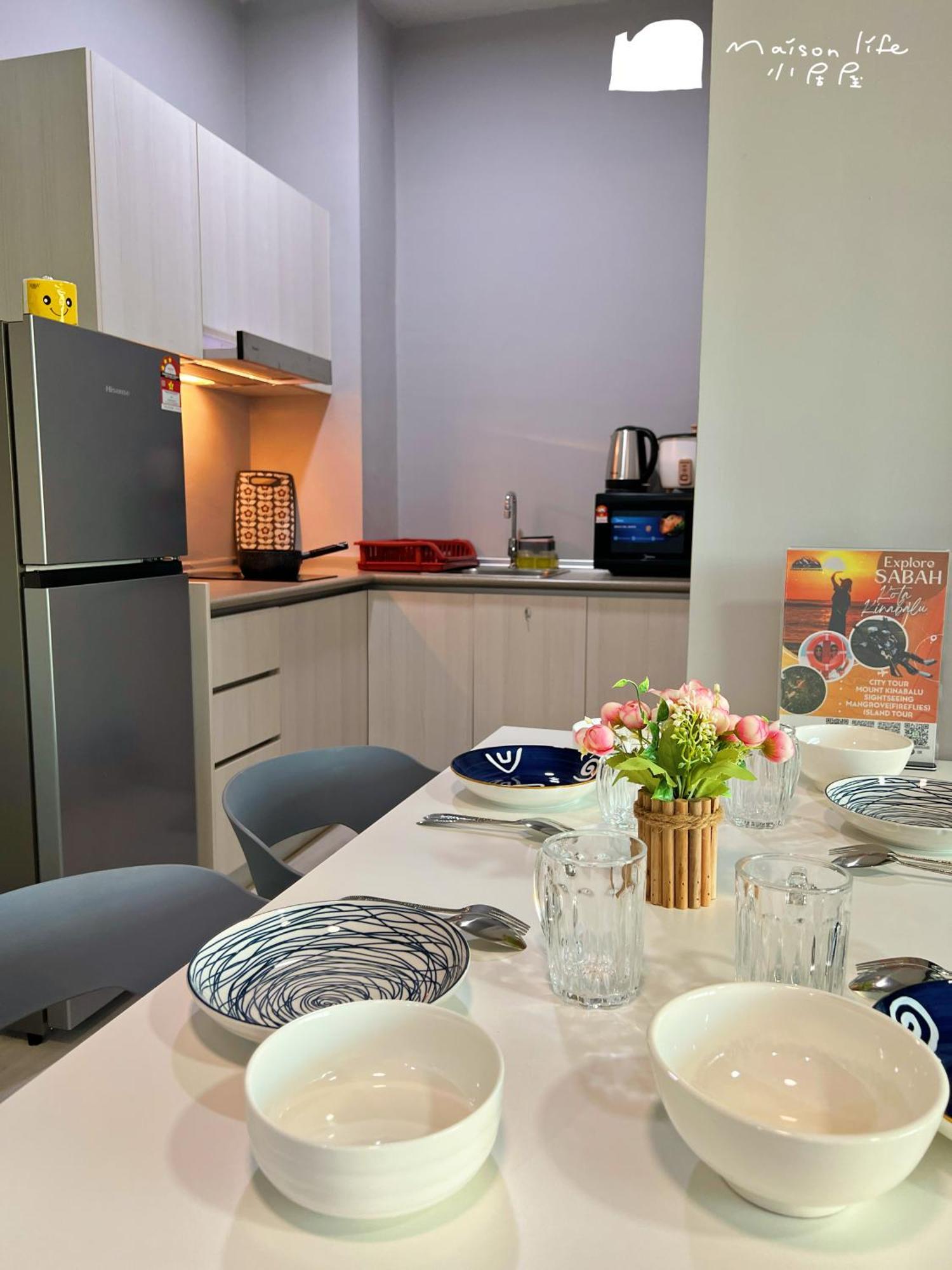 Maison Life 小居屋 Jesselton Quay Citypads Kota Kinabalu Exteriör bild